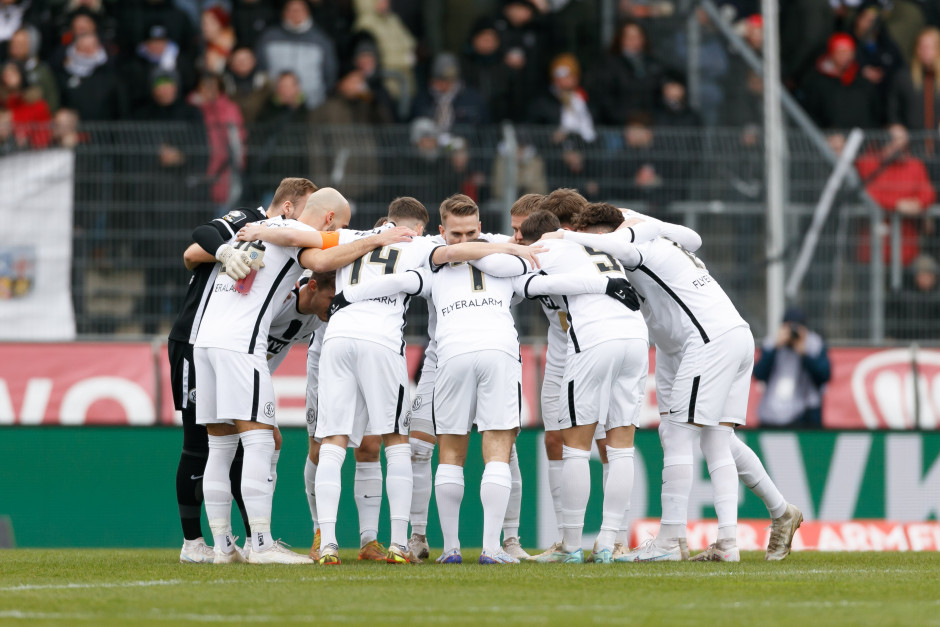 汉堡球队一再失分,德甲保级形势岌岌可危的简单介绍 汉堡球队一再失分,德甲保级形势岌岌可危的简单介绍