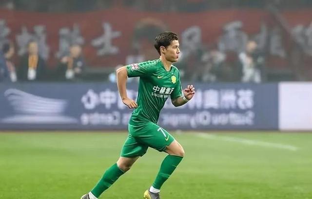 开云官网-斯托克城主教练辞职，球队面临困境