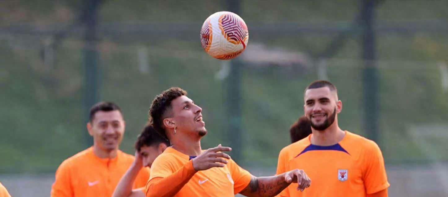 开云官网-关于伊朗球队惊险获胜，亚冠比赛意外惊喜不断的信息