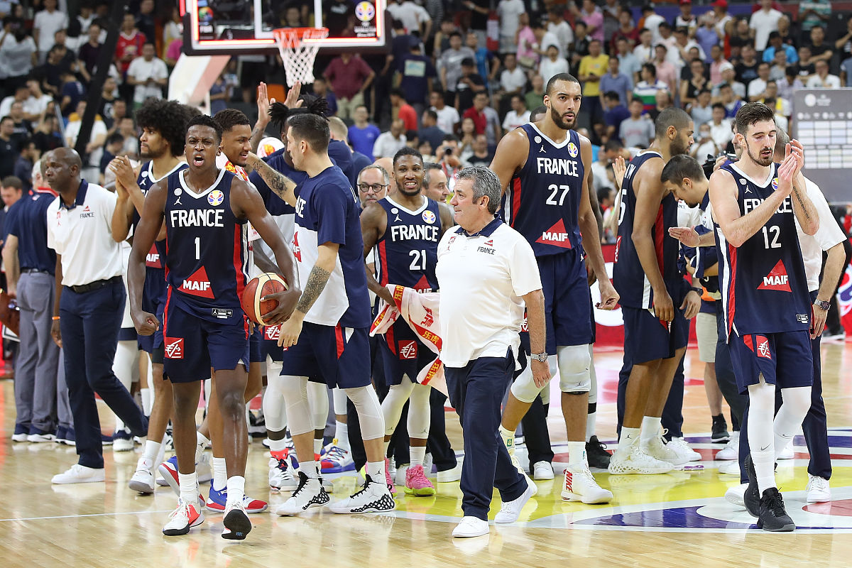 开云体育平台APP-球迷热切期待着下一场精彩对决！