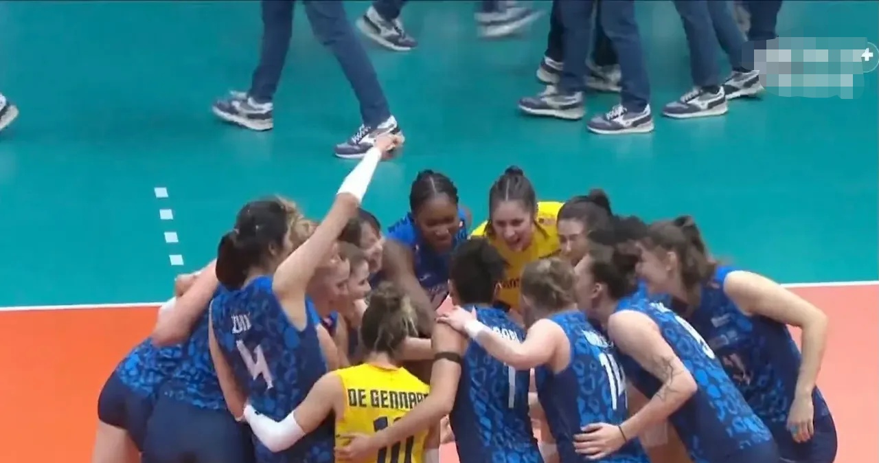 开云体育在线-包含沃尔夫斯堡女队三冠王，豪取联赛、杯赛和超级杯的词条