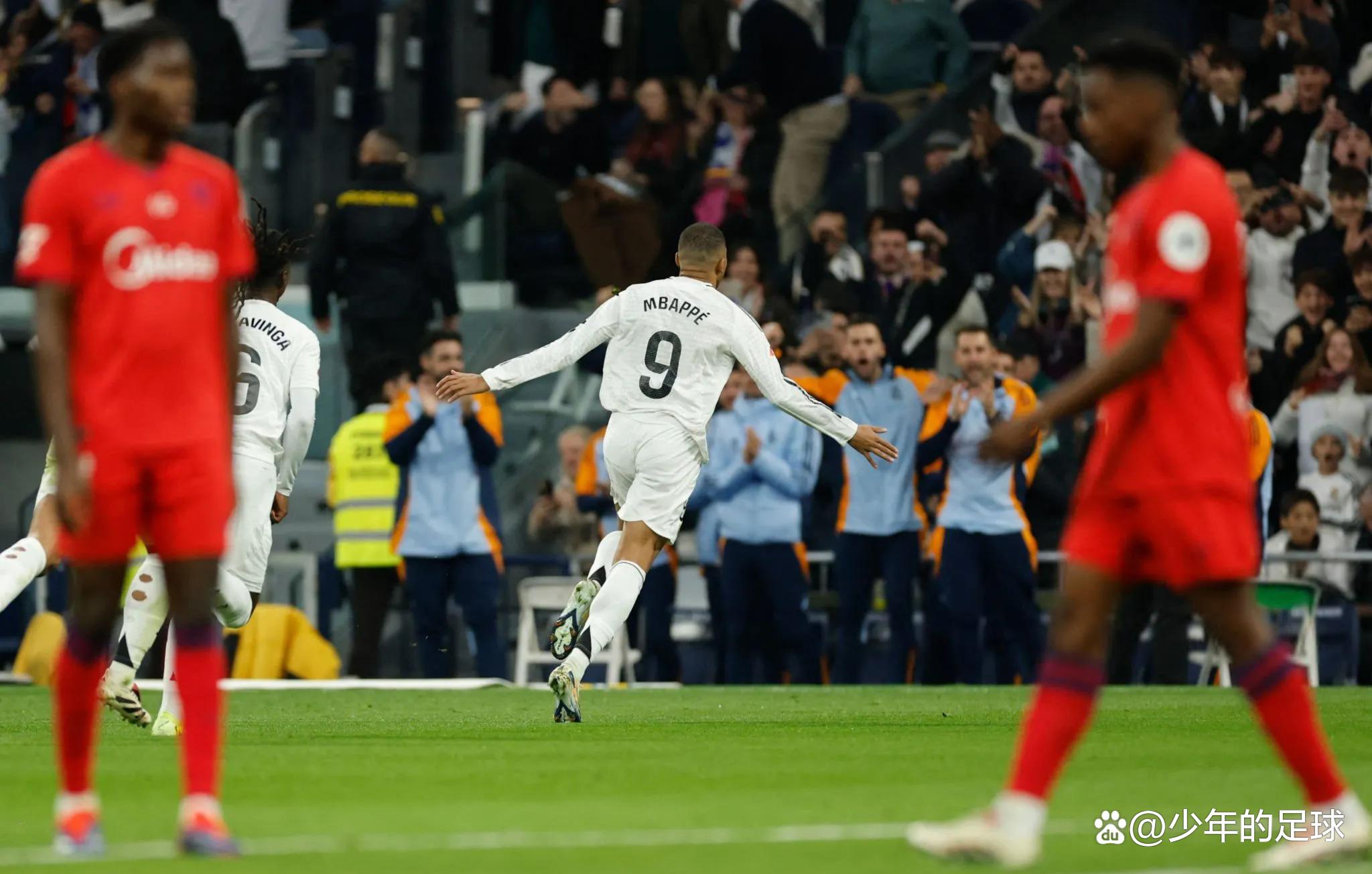 塞维利亚主场击败对手,继续发力争夺前四的简单介绍 塞维利亚主场击败对手,继续发力争夺前四的简单介绍