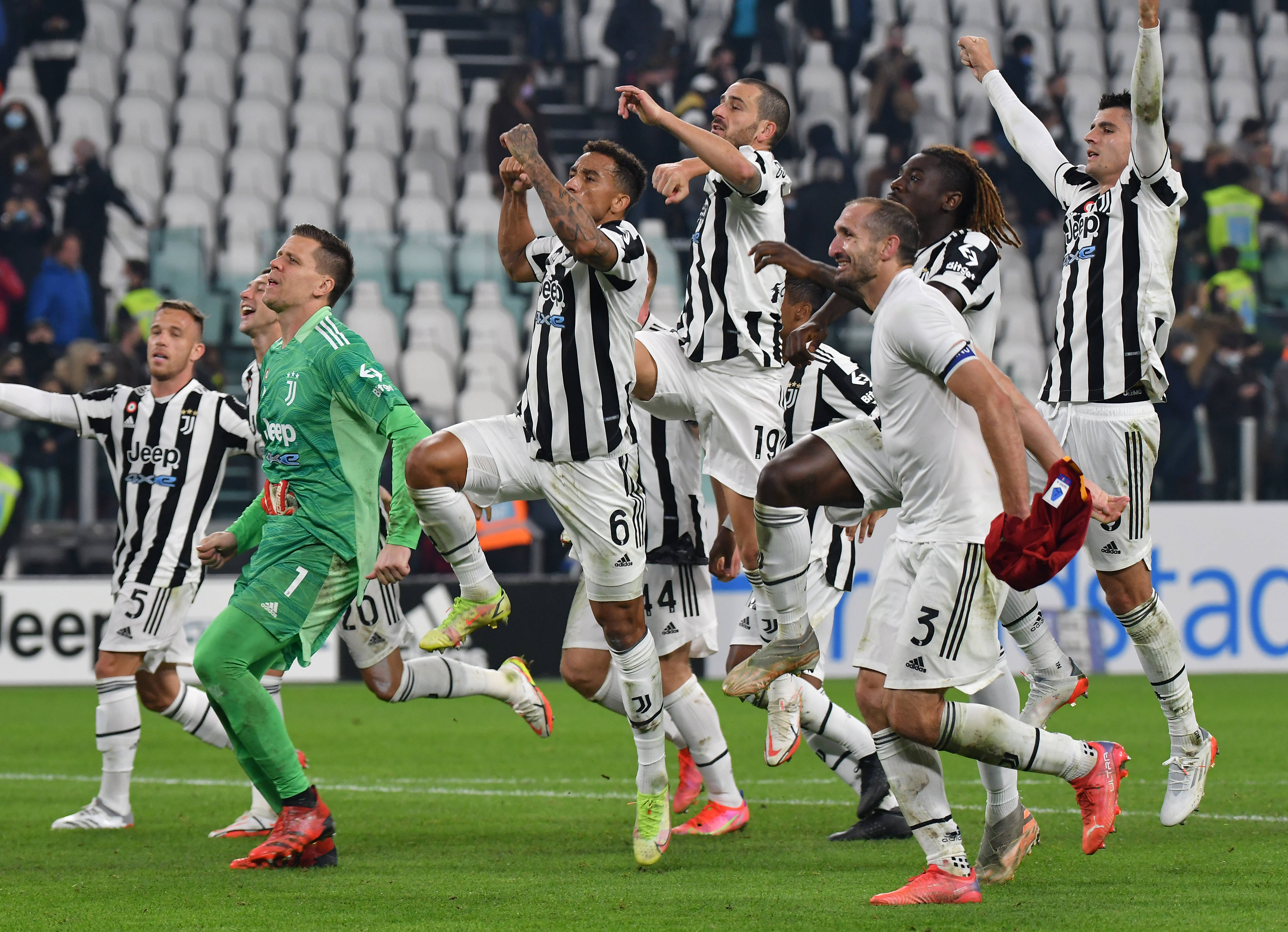 尤文图斯憾平出局,欧冠底线突破的简单介绍 尤文图斯憾平出局,欧冠底线突破的简单介绍