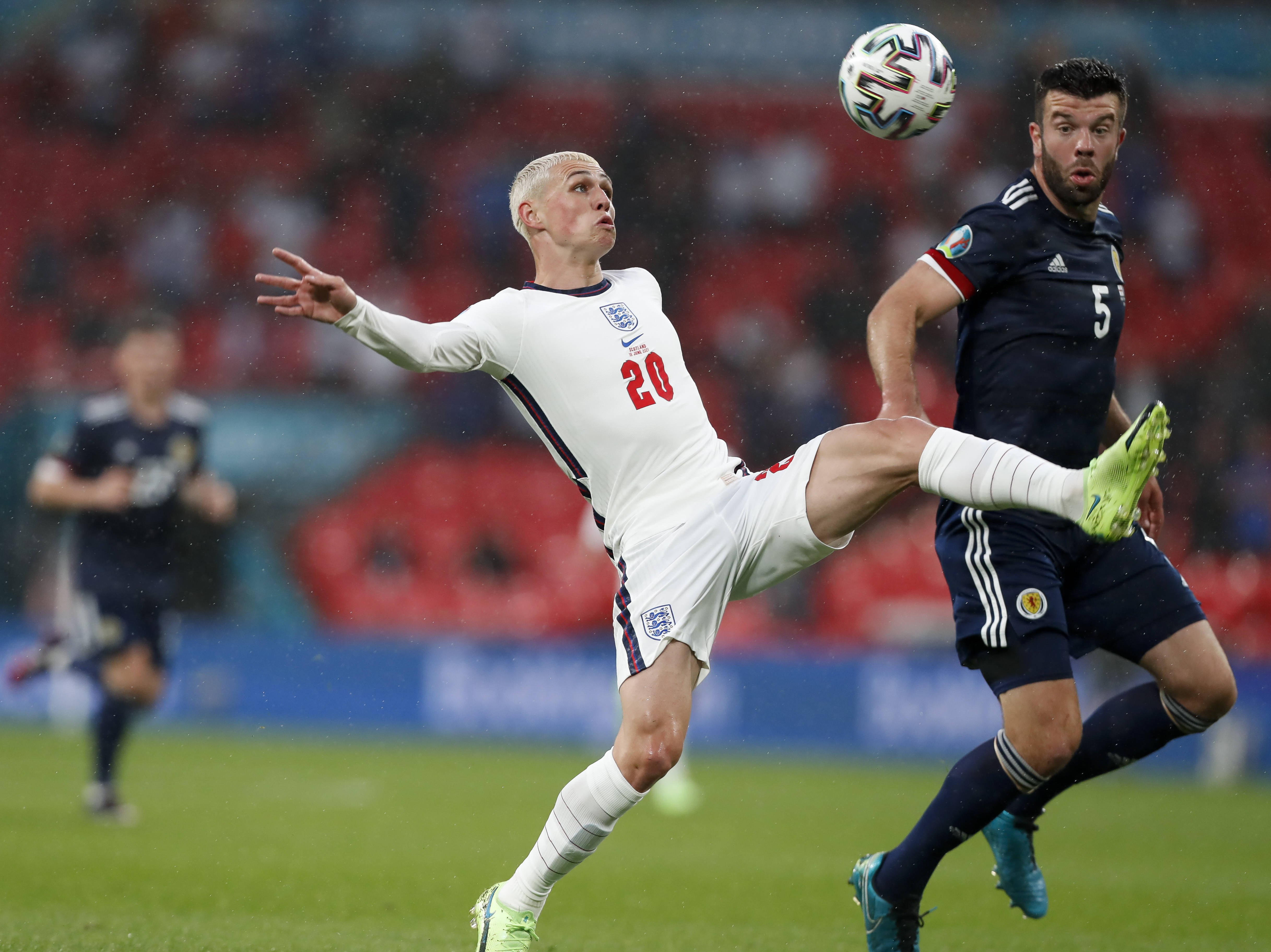 开云体育APP下载-瑞士队表现出色，轻松晋级欧洲杯预选赛