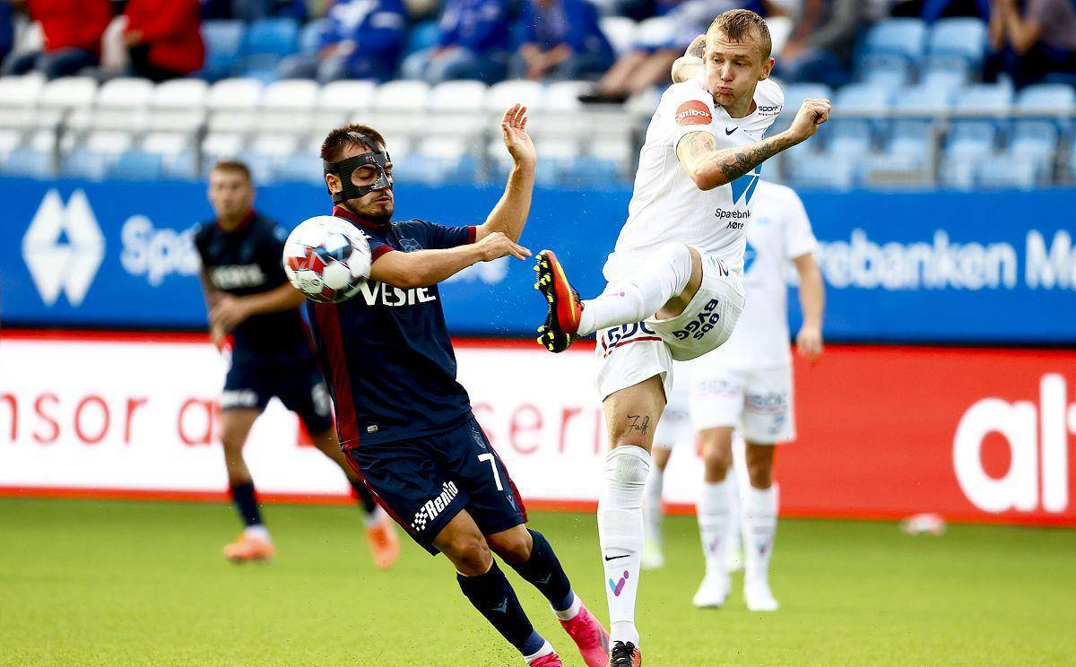 比利亚雷亚尔主场大胜,欧联资格赛身段的简单介绍 比利亚雷亚尔主场大胜,欧联资格赛身段的简单介绍