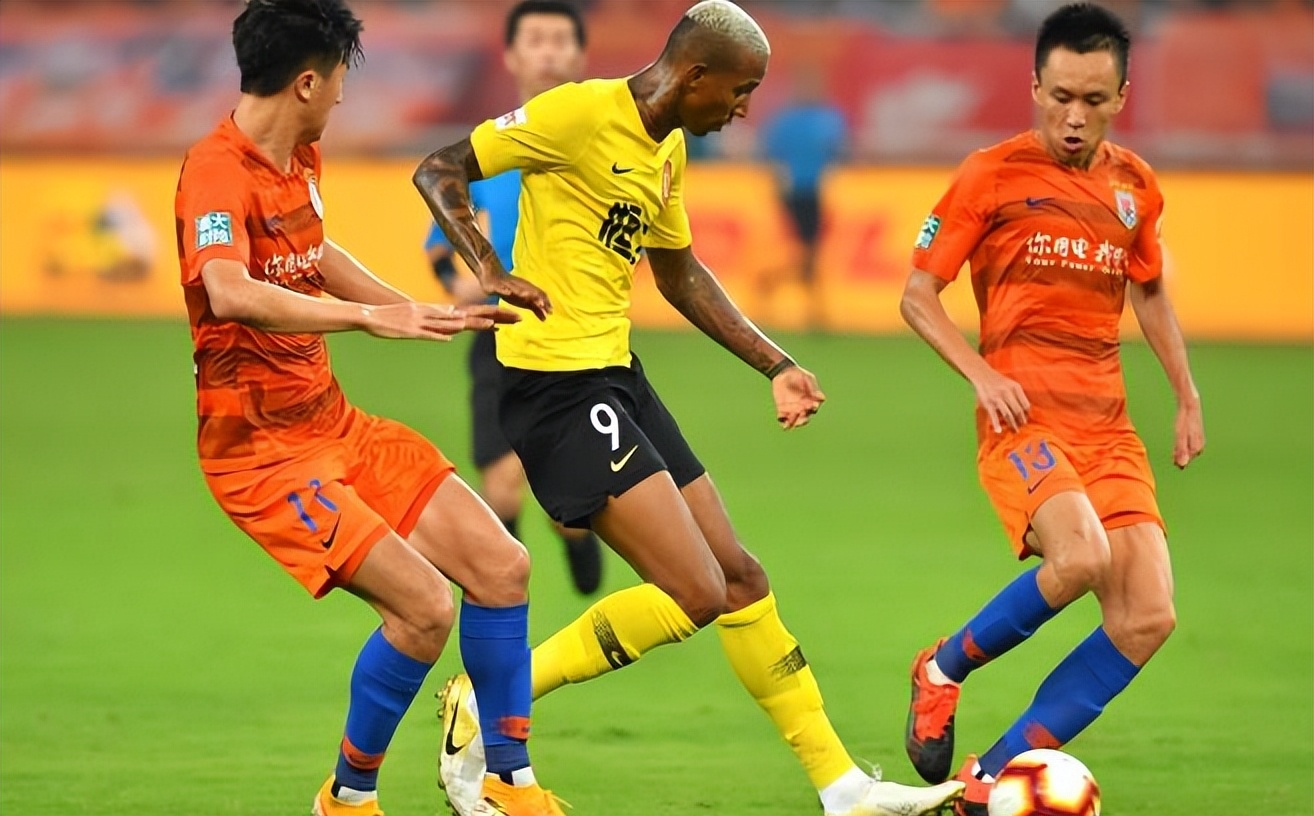 富力客场战平鲁能,继续保持不败 富力客场战平鲁能,继续保持不败