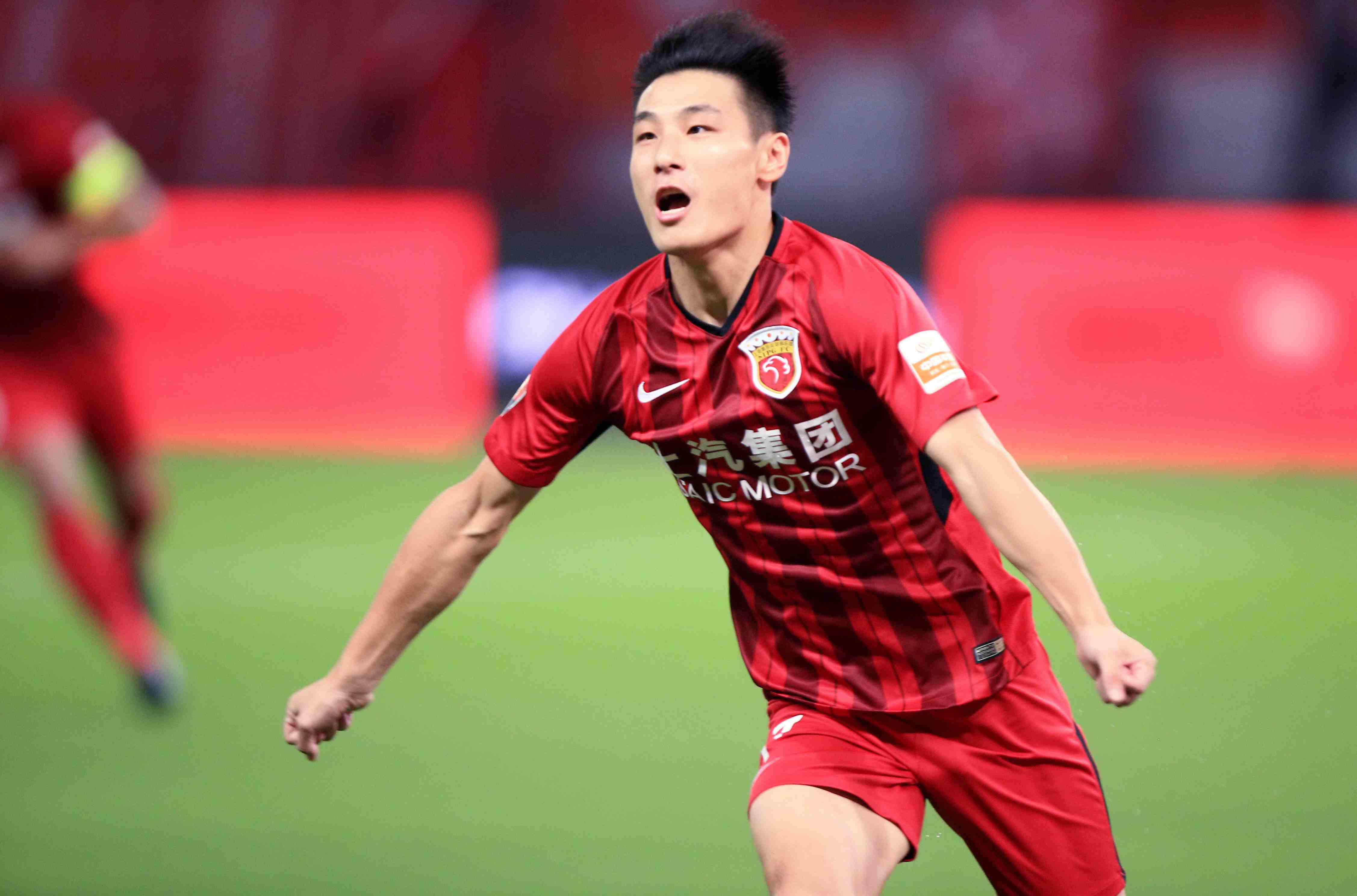 武磊攻入制胜一球,上海上港取得宝贵三分的简单介绍 武磊攻入制胜一球,上海上港取得宝贵三分的简单介绍