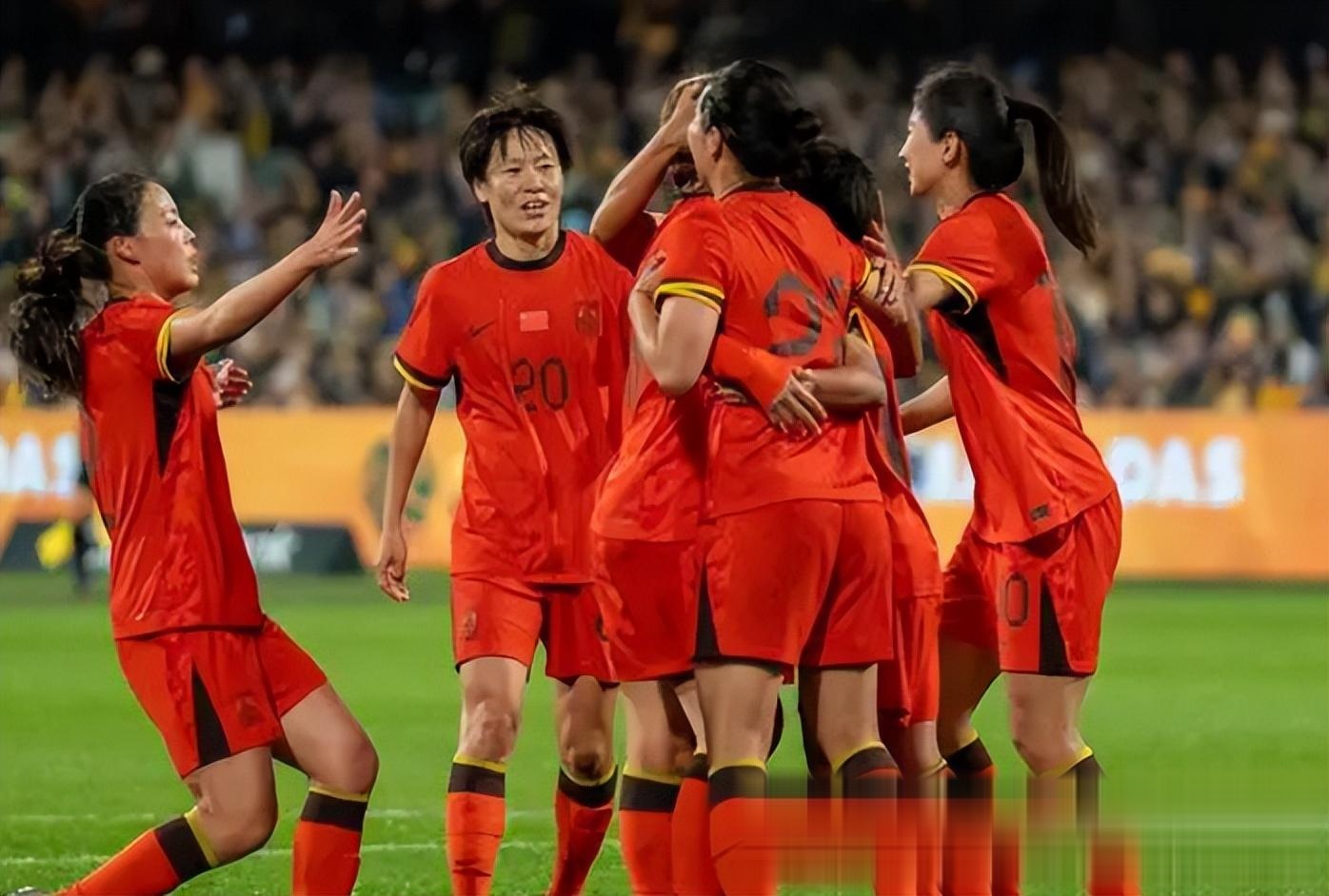 开云体育官网-红灯头女足团队，儿女高歌奋敢追逐的简单介绍