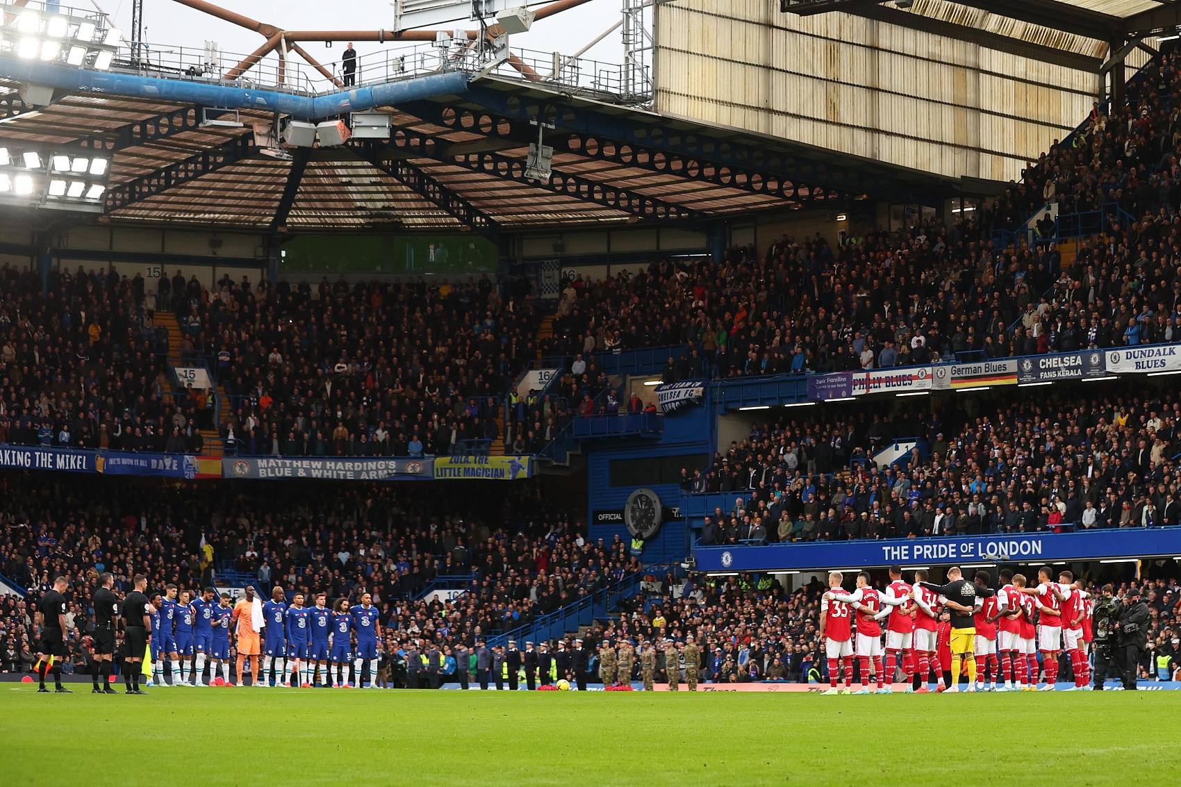 关于球队球迷积极支持，打造主场气氛的信息