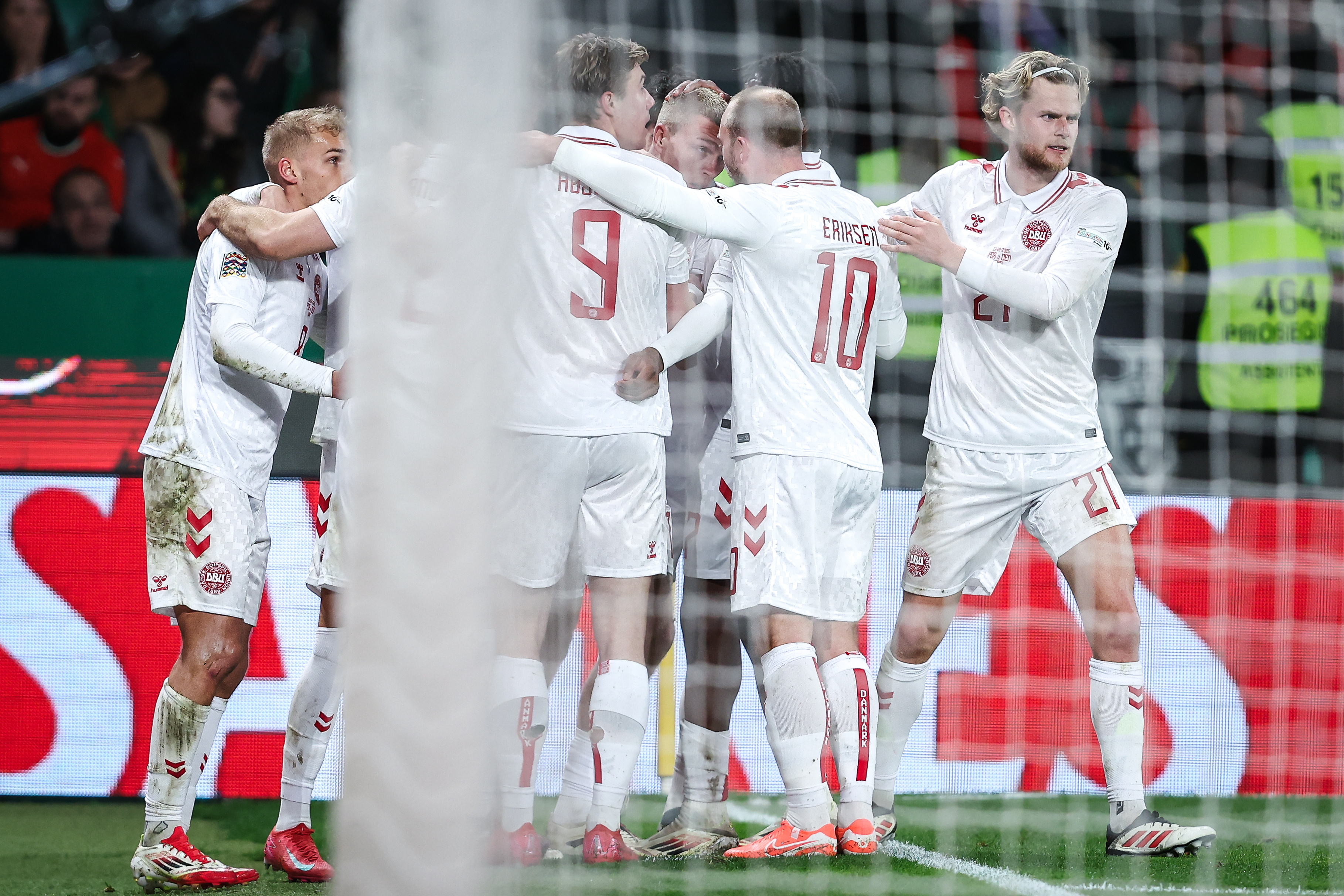 关于欧洲国家足球盛事即将拉开帷幕，强强对决的信息