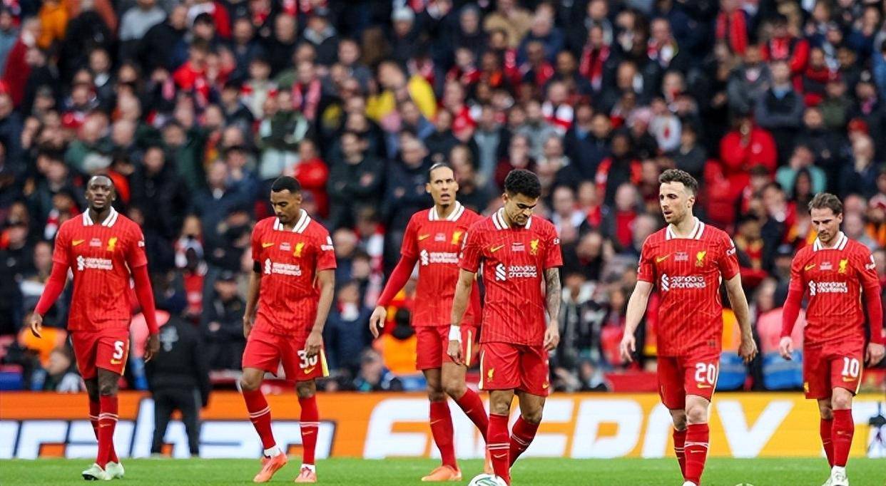 利物浦后防连番犯错,遭遇连败的简单介绍 利物浦后防连番犯错,遭遇连败的简单介绍