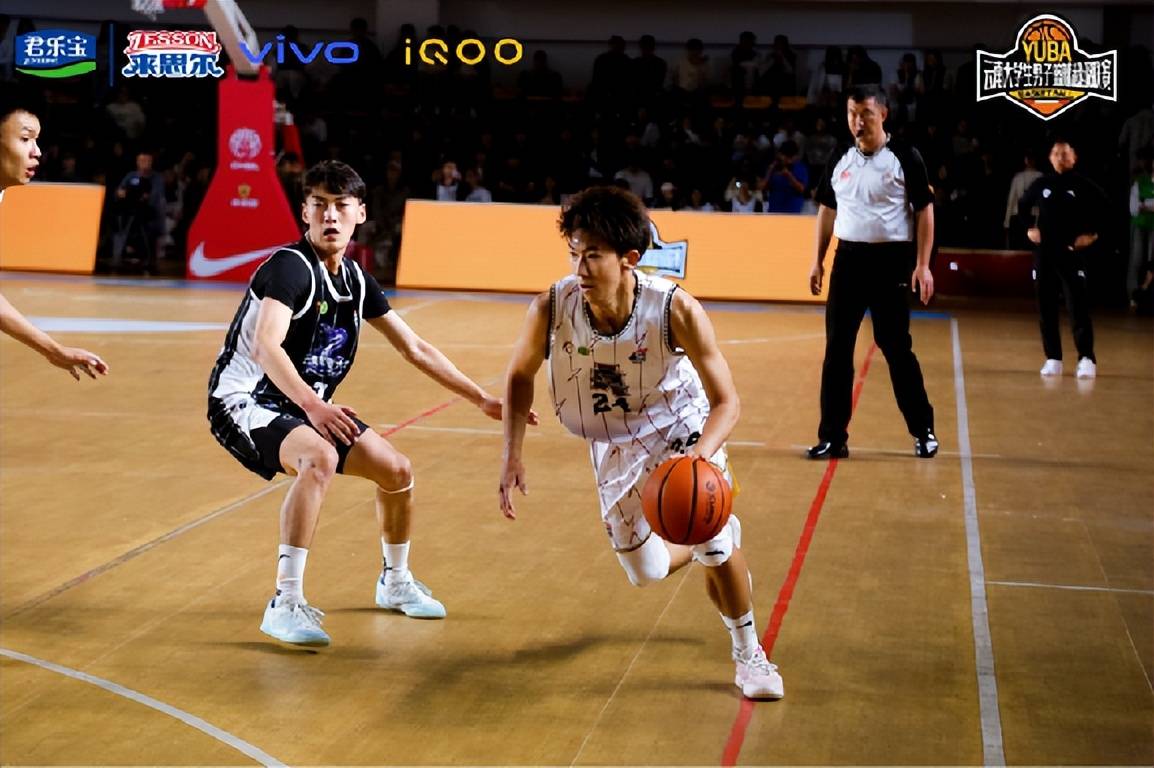 开云体育官网-云南男篮在悬念比赛中脱颖而出