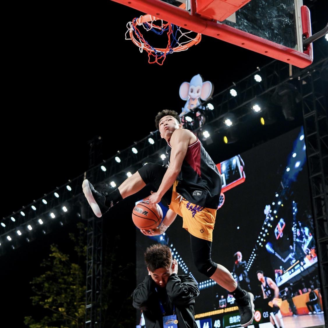 云南男篮在悬念比赛中脱颖而出