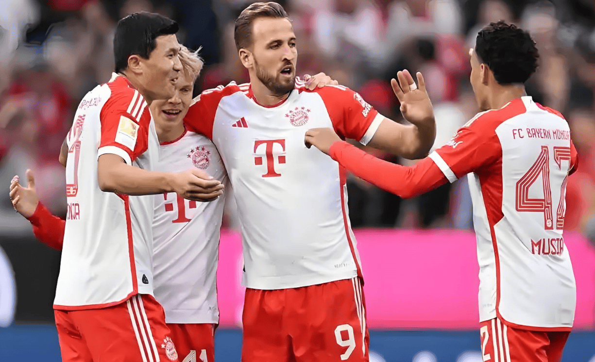 蓝军客场胜拜仁,成功晋级欧冠四强 蓝军客场胜拜仁,成功晋级欧冠四强