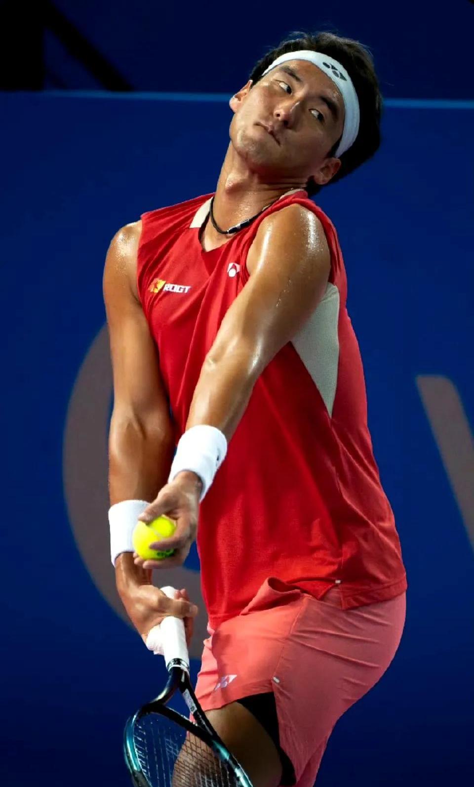 开云体育-澳大利亚篮球传奇球员崭露头角