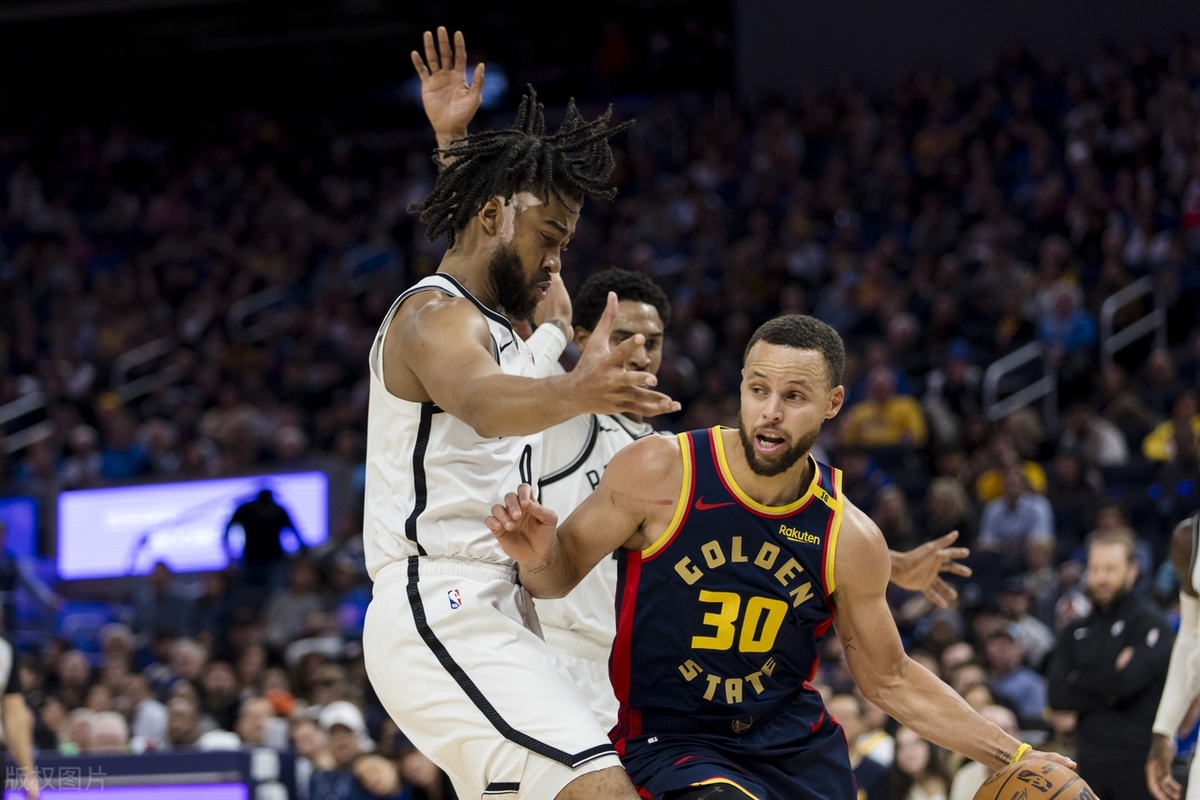 开云体育下载-今日焦点：库里险胜，赛后采访的简单介绍