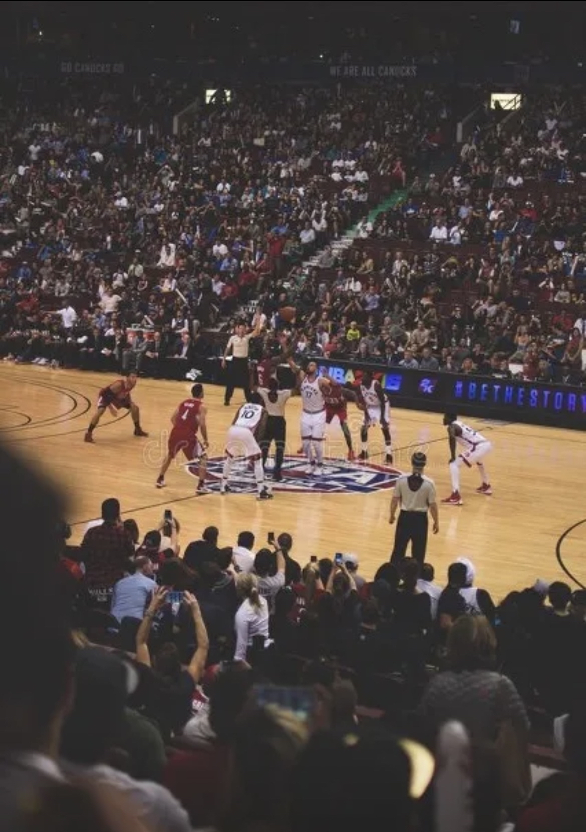 猛龙全队发挥出色,骑士踌躇连胜的简单介绍 猛龙全队发挥出色,骑士踌躇连胜的简单介绍