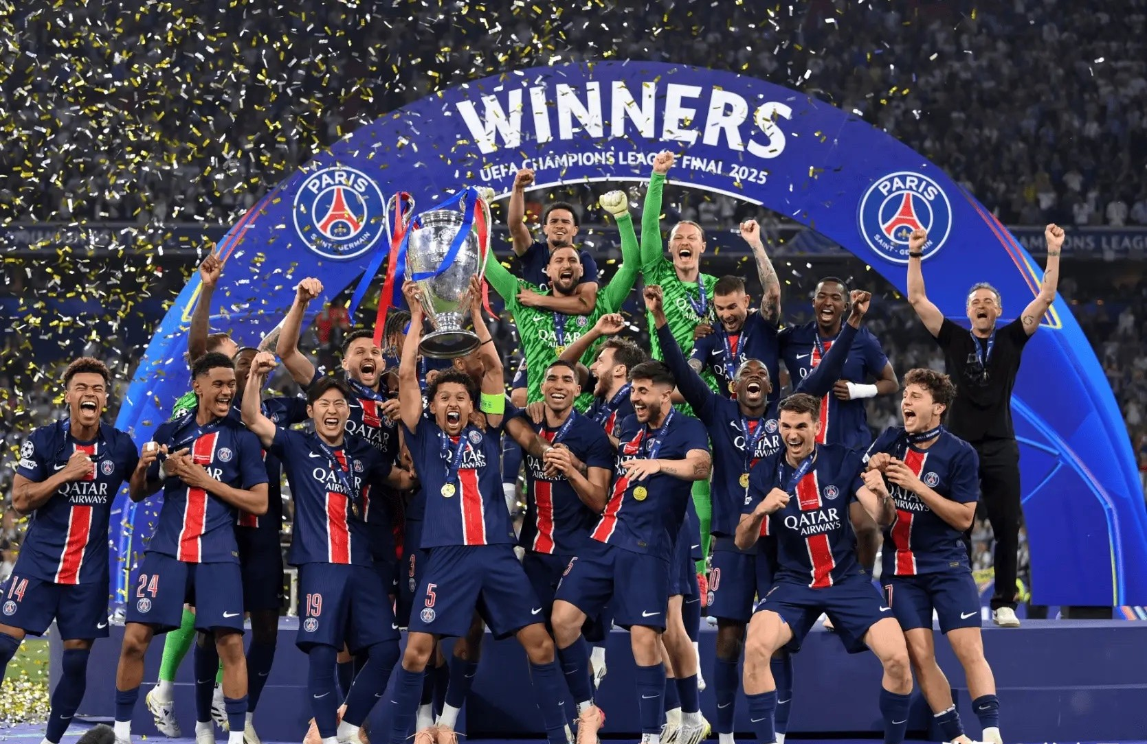 开云下载-法国队成功晋级欧洲杯16强，梅西领衔阿根廷队遭淘汰的简单介绍