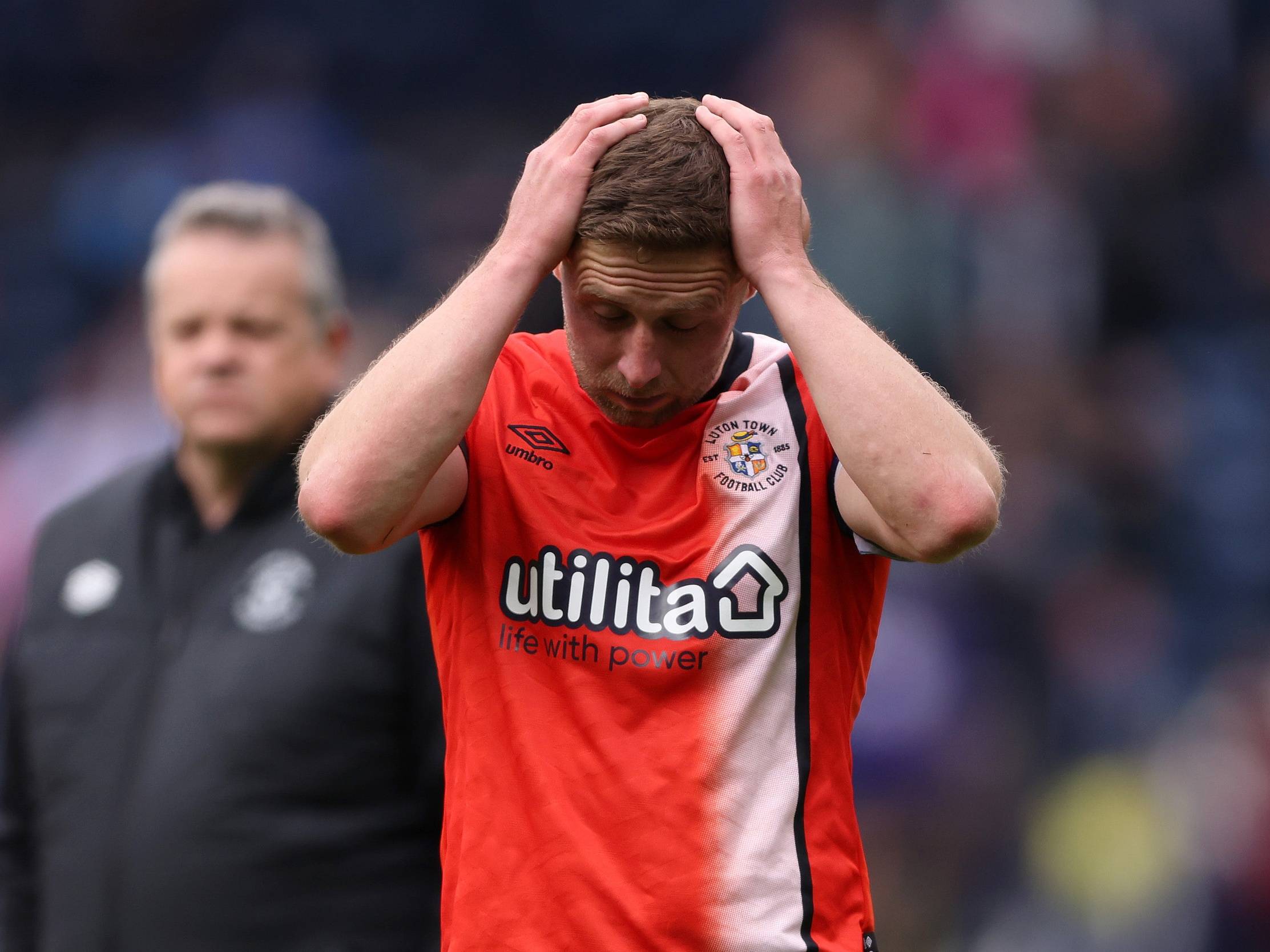 开云体育官方网站-包含利兹联不敌水晶宫，遗憾遭遇两连败的词条