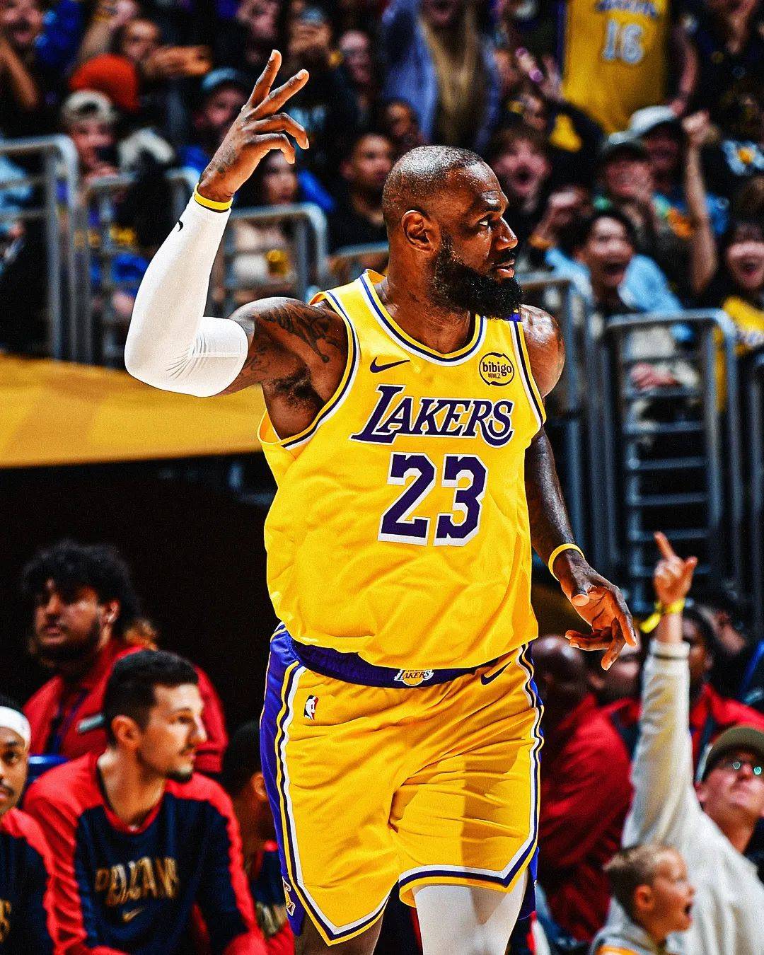 湖人客场险胜快船,詹姆斯高效砍下分 湖人客场险胜快船,詹姆斯高效砍下分