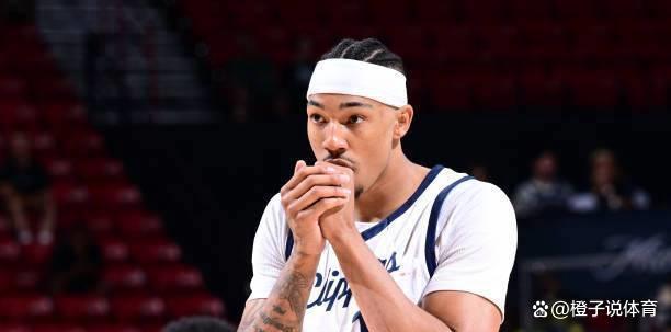 开云体育中国-快船全队表现出色，克服凯尔特人