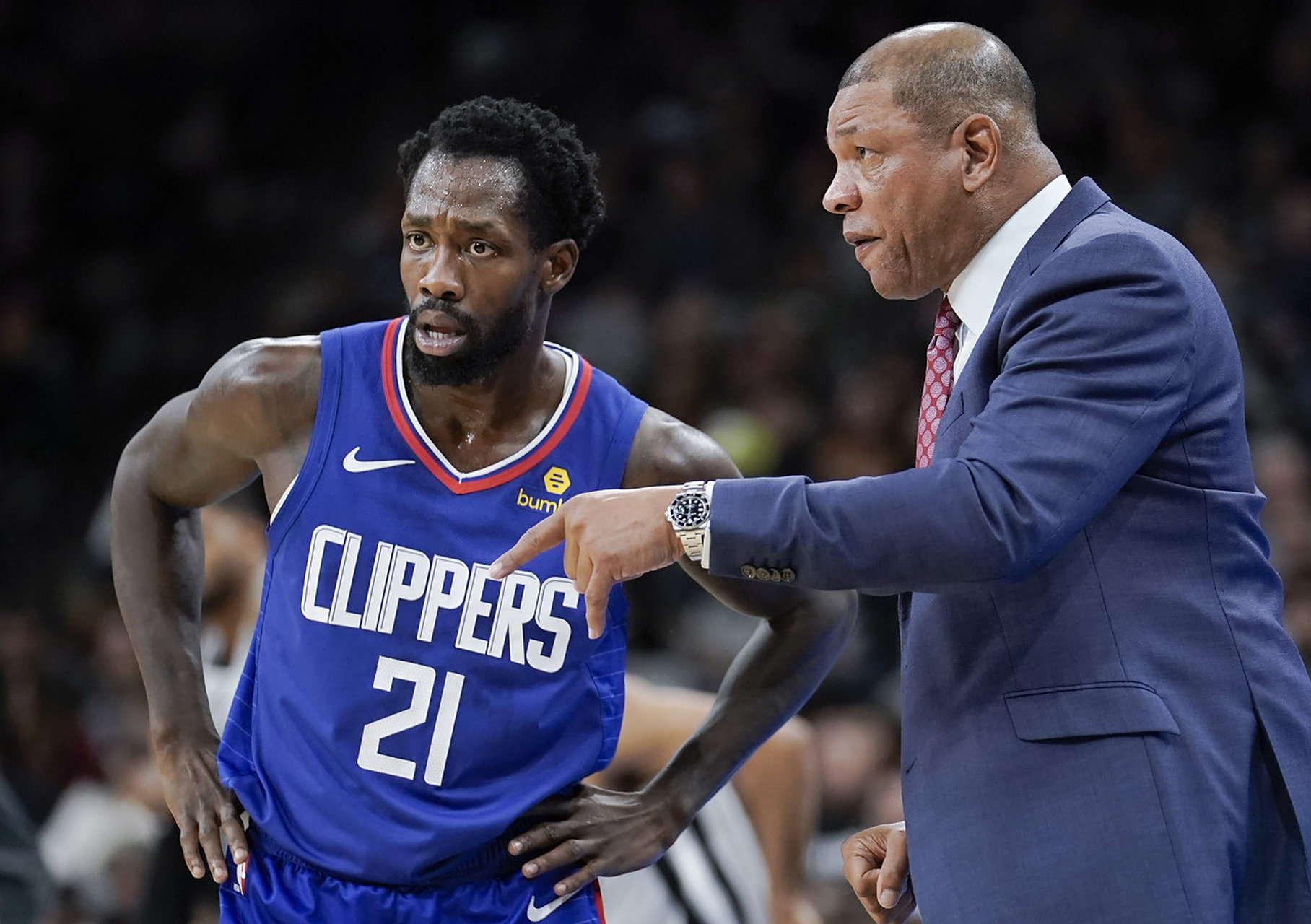 猛龙逆转湖人B队，贝弗利关键制胜的简单介绍