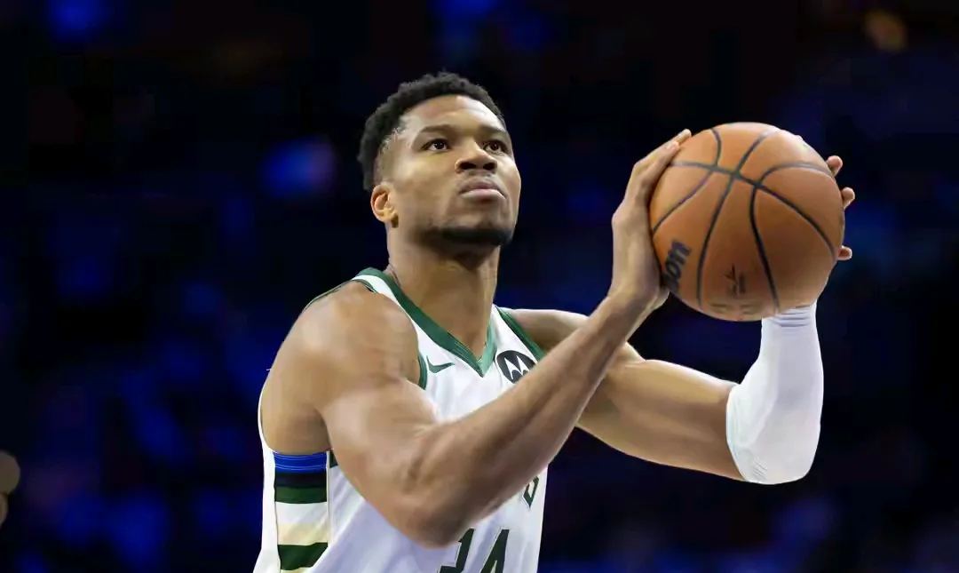 开云体育在线-山东队鏖战鹈鹕,西亚卡姆统治全场