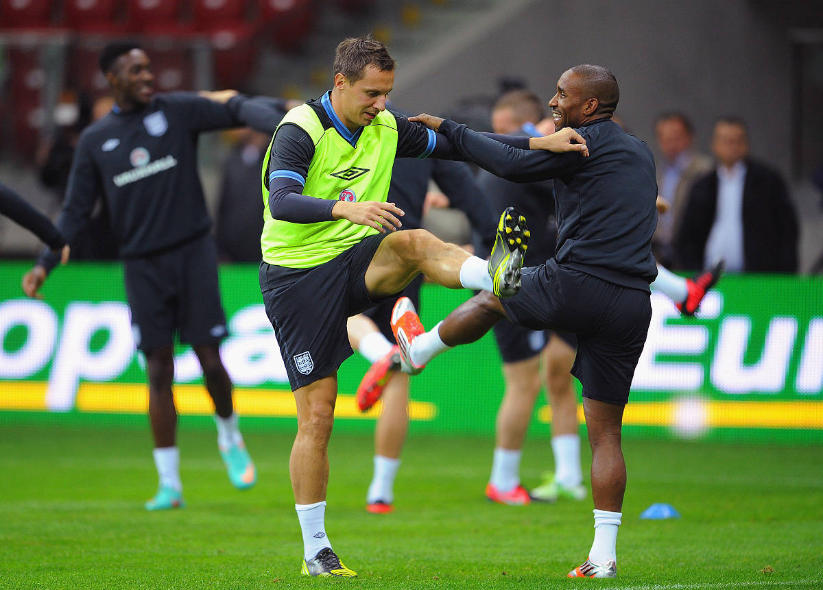 丹麦险胜波兰,门迪统治全场 丹麦险胜波兰,门迪统治全场