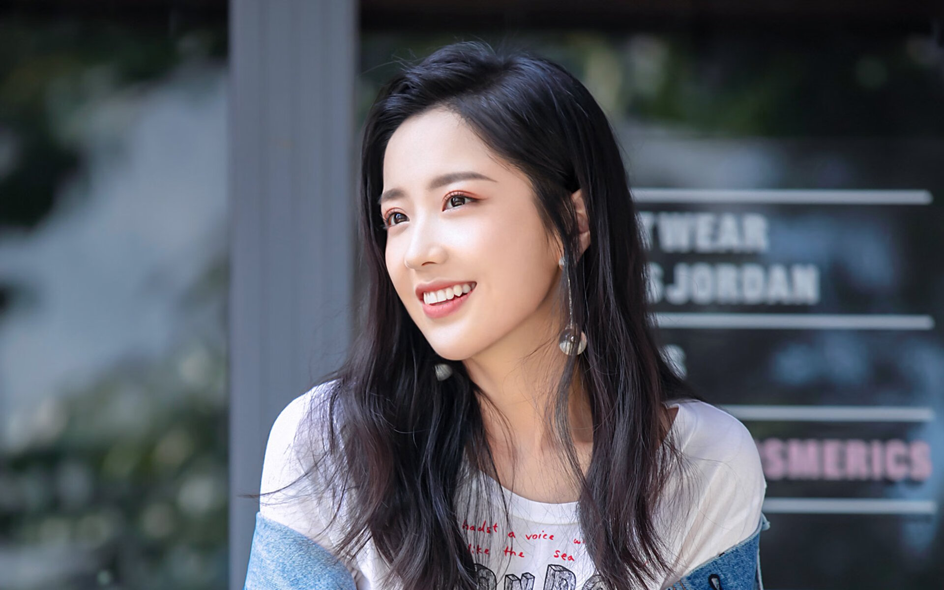 不寐之城,布克总决赛之夜的杀戮与温柔