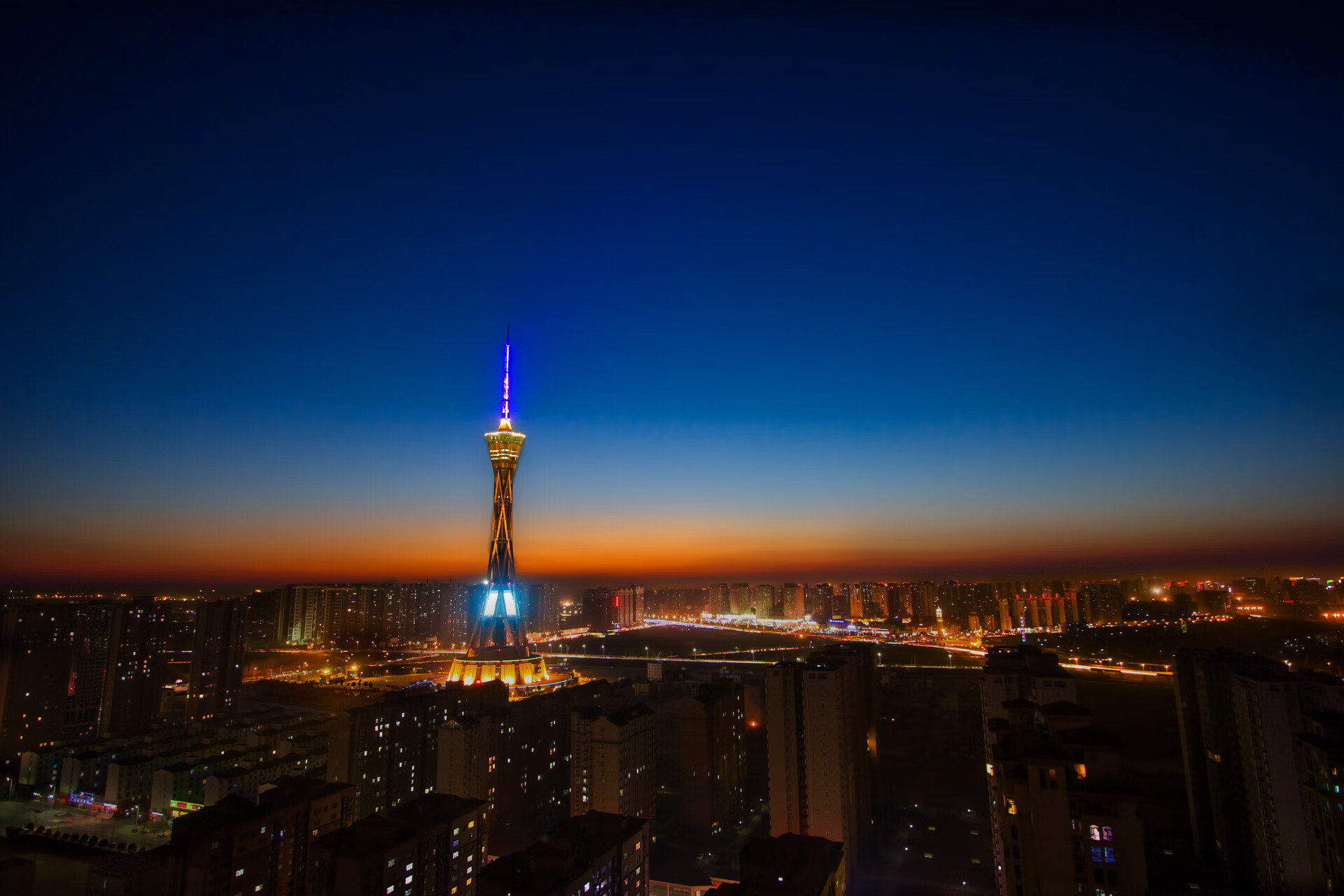 莫兰特爆发闪耀赛场，老鹰巅峰对决胜出步行者