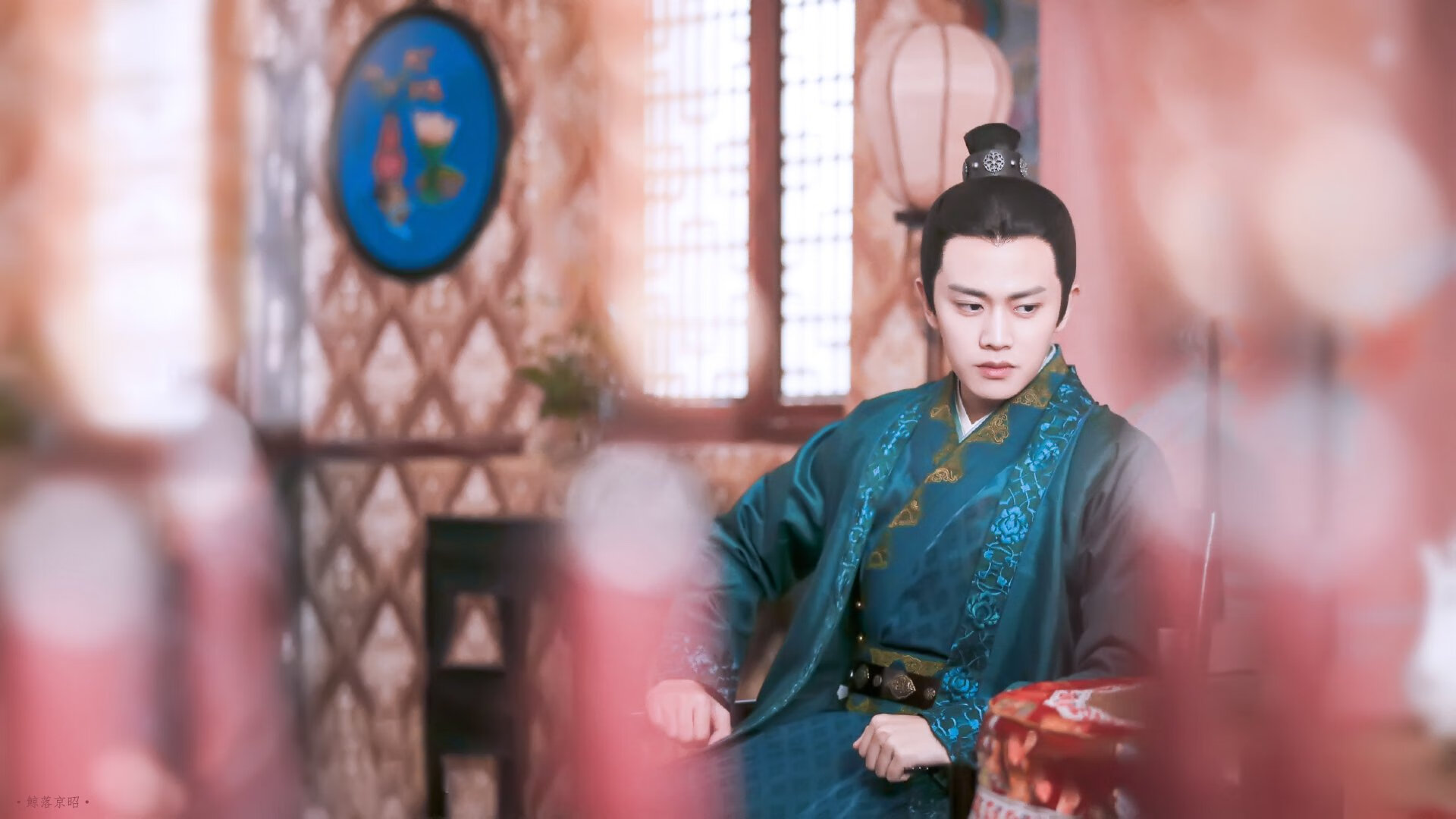 赛道上的攻防艺术，当F1战术遇上秘鲁式防守