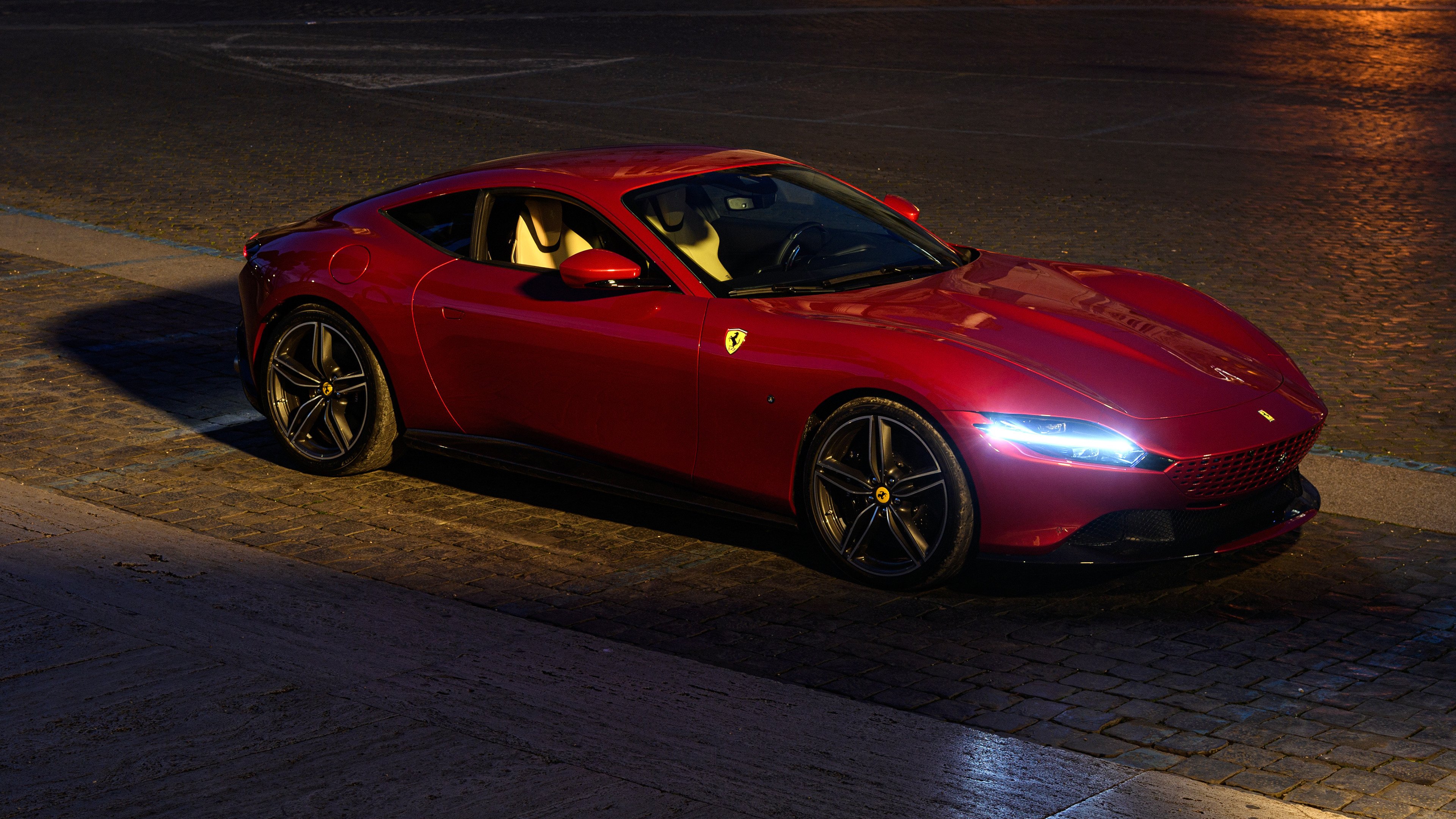 开云下载-跨越半球的对话，当广东队遇上尼克斯，聚光灯下的米切尔