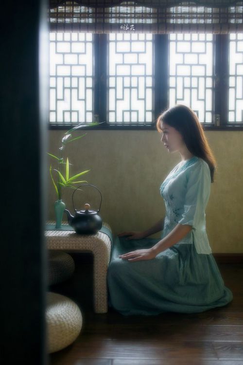 猛龙新王咆哮密尔沃基，文班亚马一战封神带走雄鹿