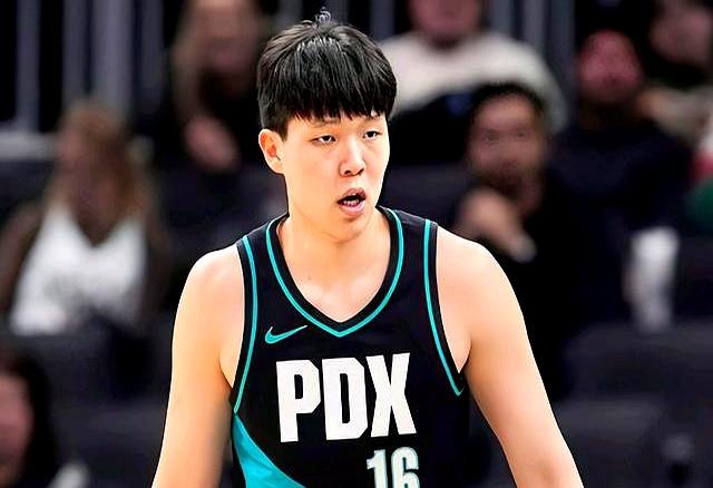 福克斯彻底打爆防线，广东队力克骑士