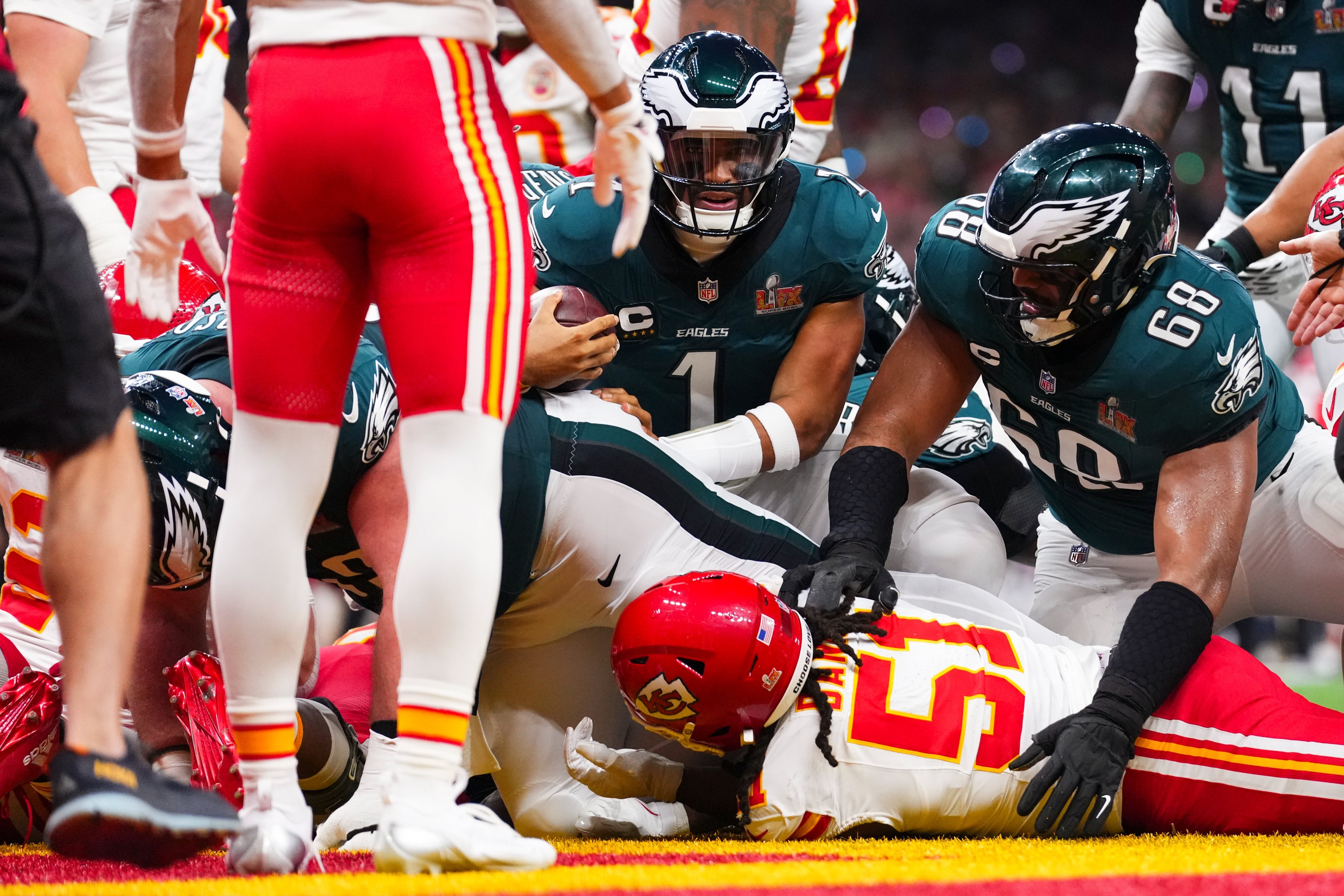 年度焦点之战焦点战，活塞拿下老鹰