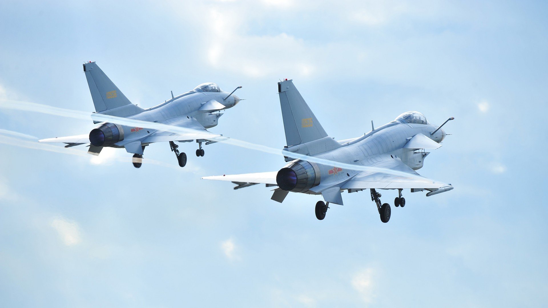 控场大师与铁血封锁，当冷静手术刀切开窒息牢笼