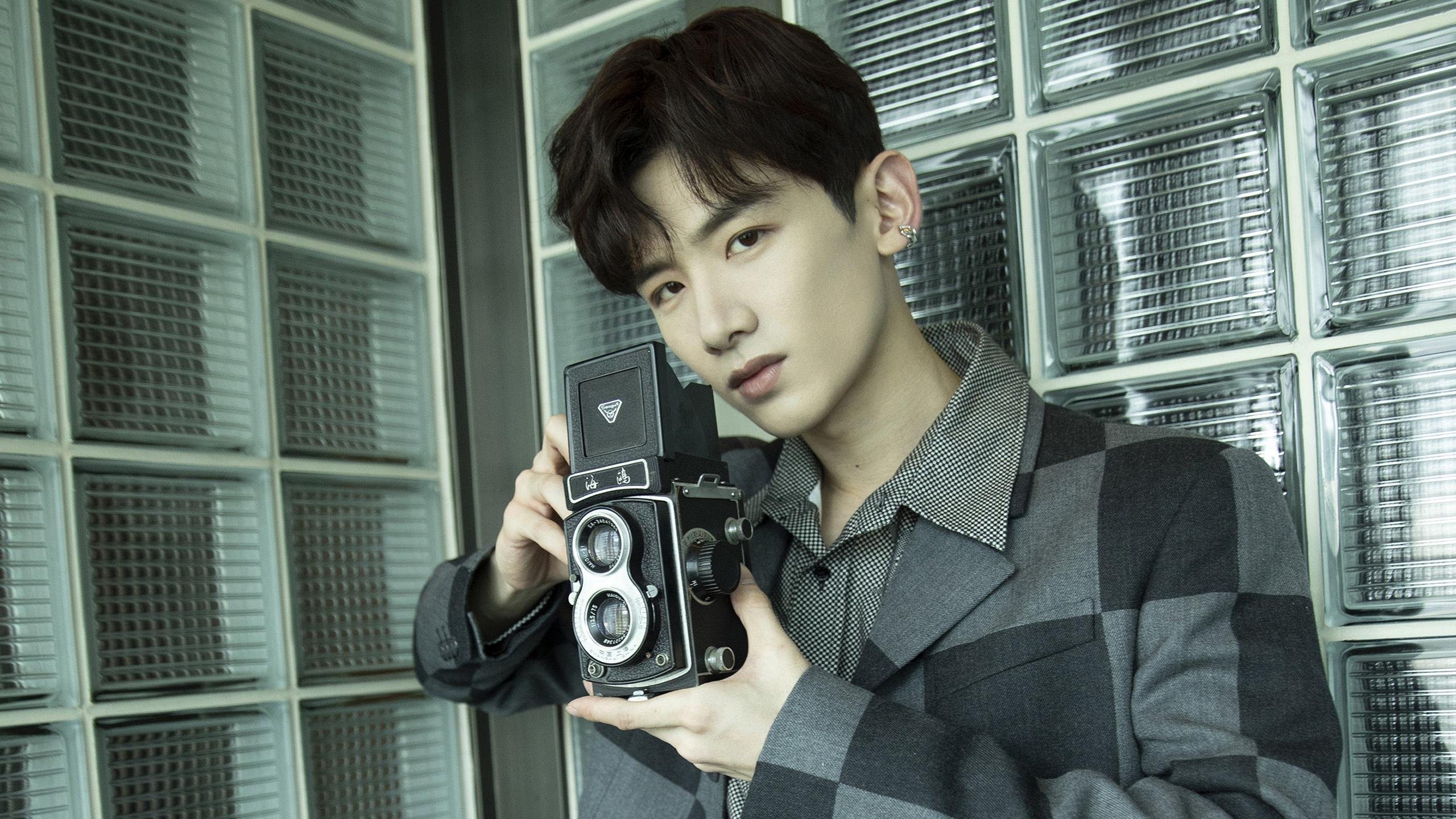 欧冠淘汰赛之夜,哈兰德个人能力完全展现